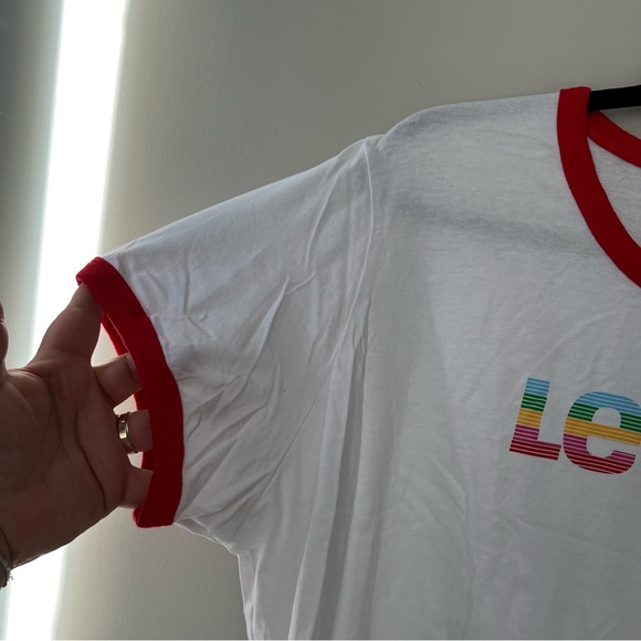 Levi’s GRAPHIC RINGER TEE SHIRT (PLUS SIZE) white and red women’s 2XL - Picture 10 of 11